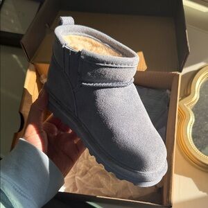 BearPaw toddler Suede Boots - blue fin